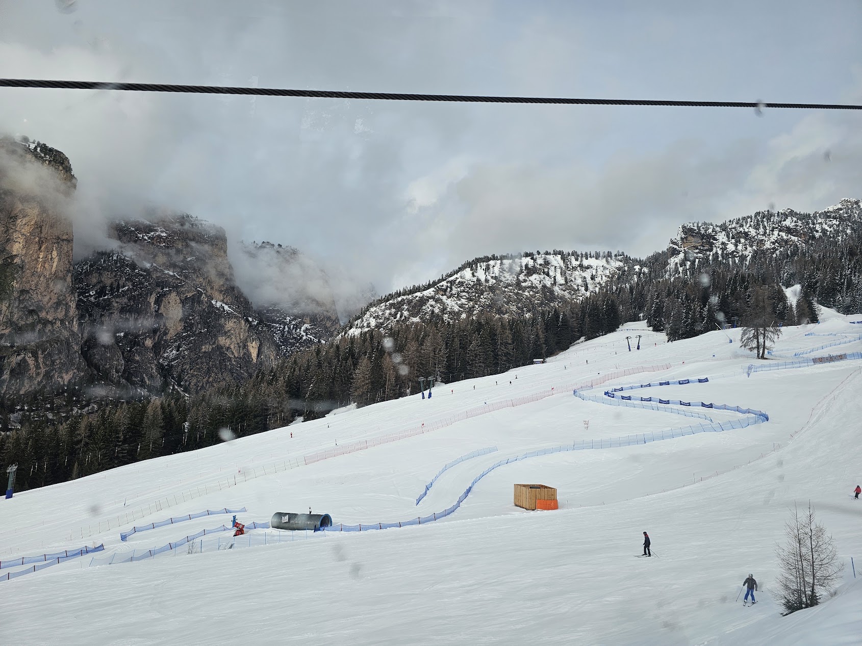 Sellaronda ski circuit access from Val Gardena